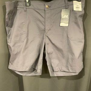 Lee Utility Shorts. NWT. Size 20M
